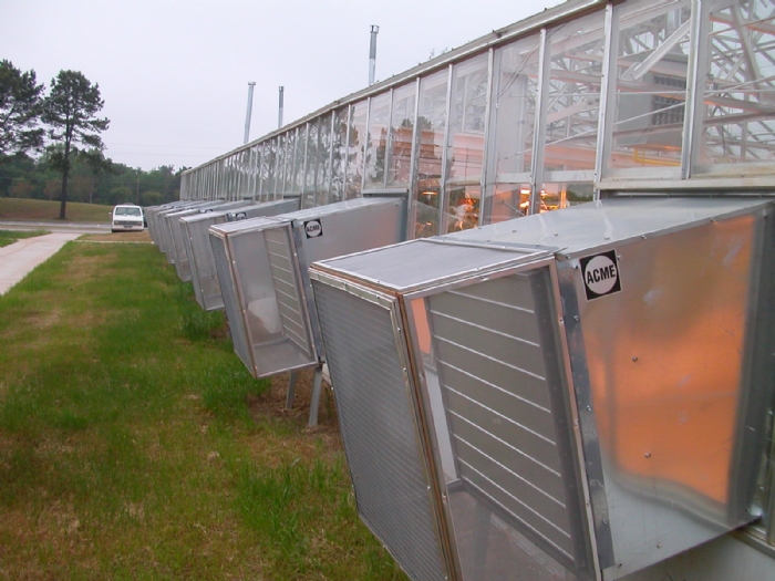 Acme greenhouse fan with screen box